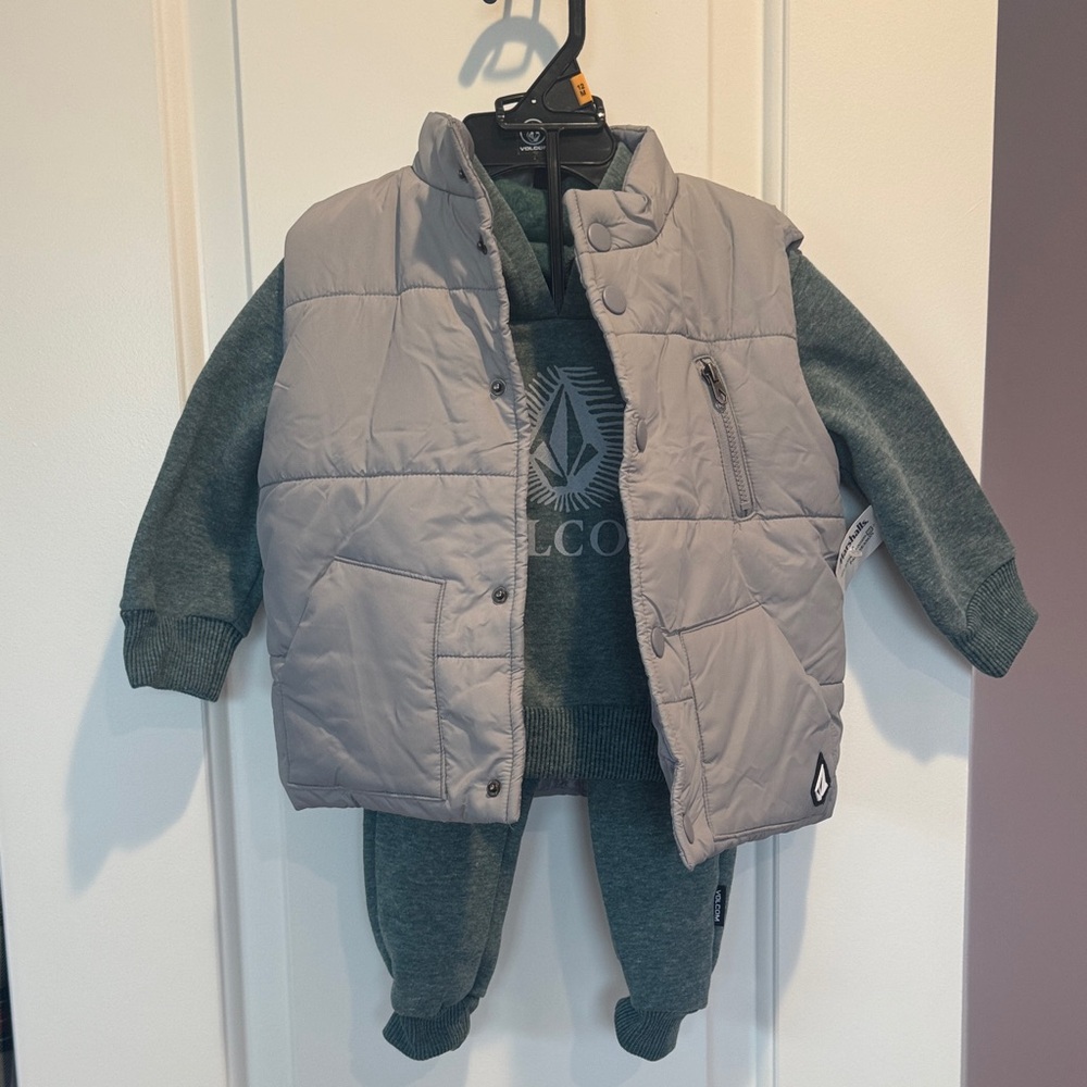 Volcom Gray and Green Apparel